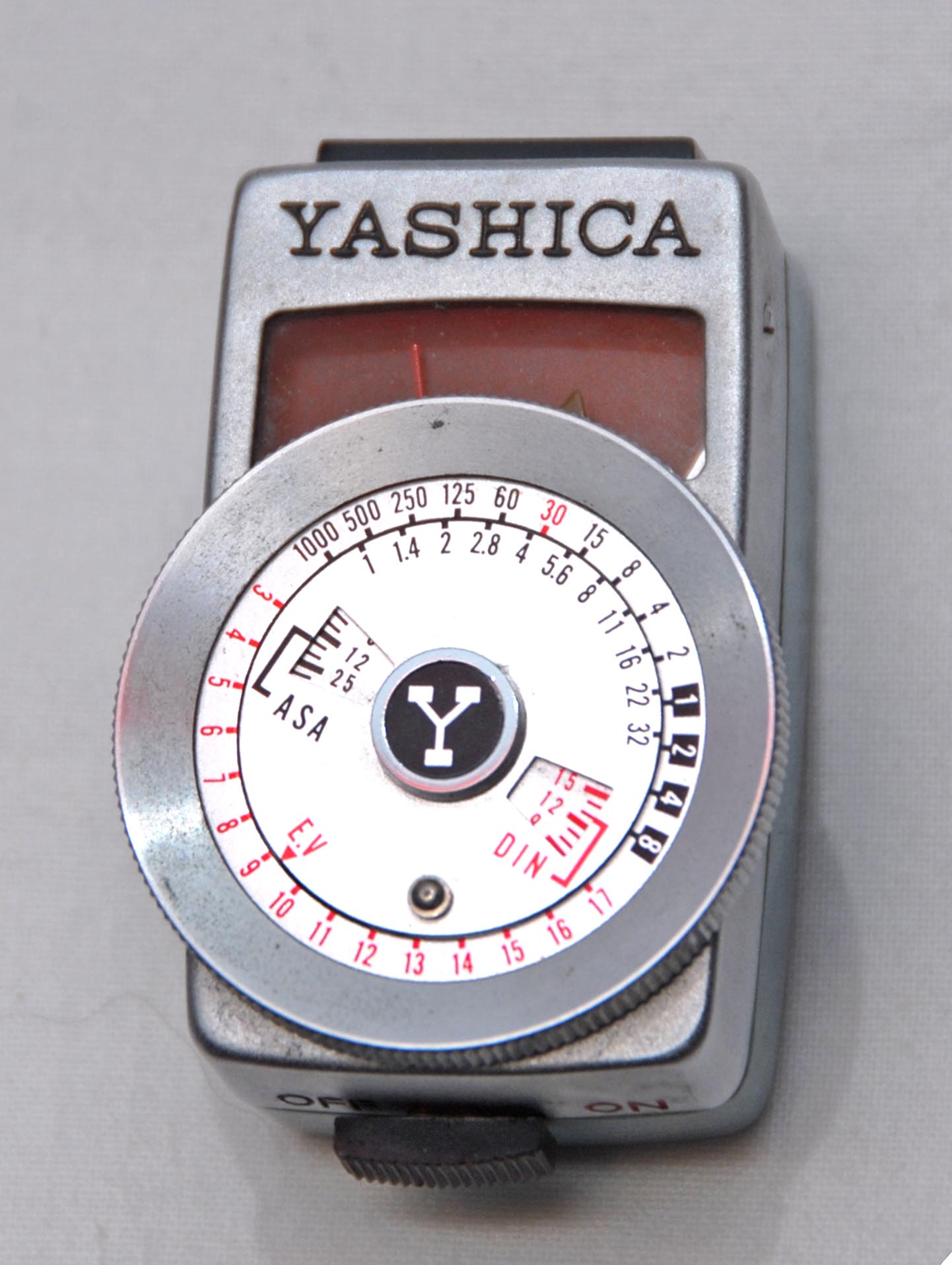 YASHICA YEM 35 SUPER